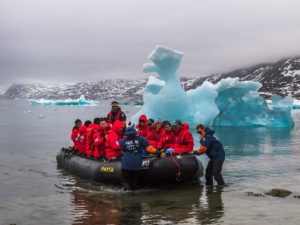 В плавание по фьордам Гренландии